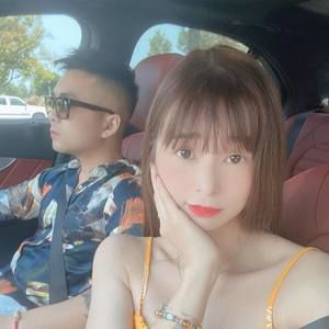 Meet your Posher, Tiffany